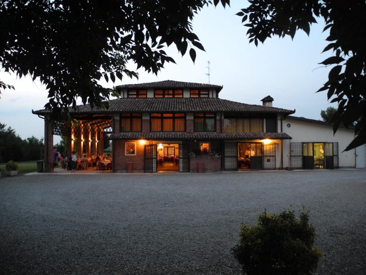 Albergo Da Ca' Vecia سبيلامبيرتو المظهر الخارجي الصورة